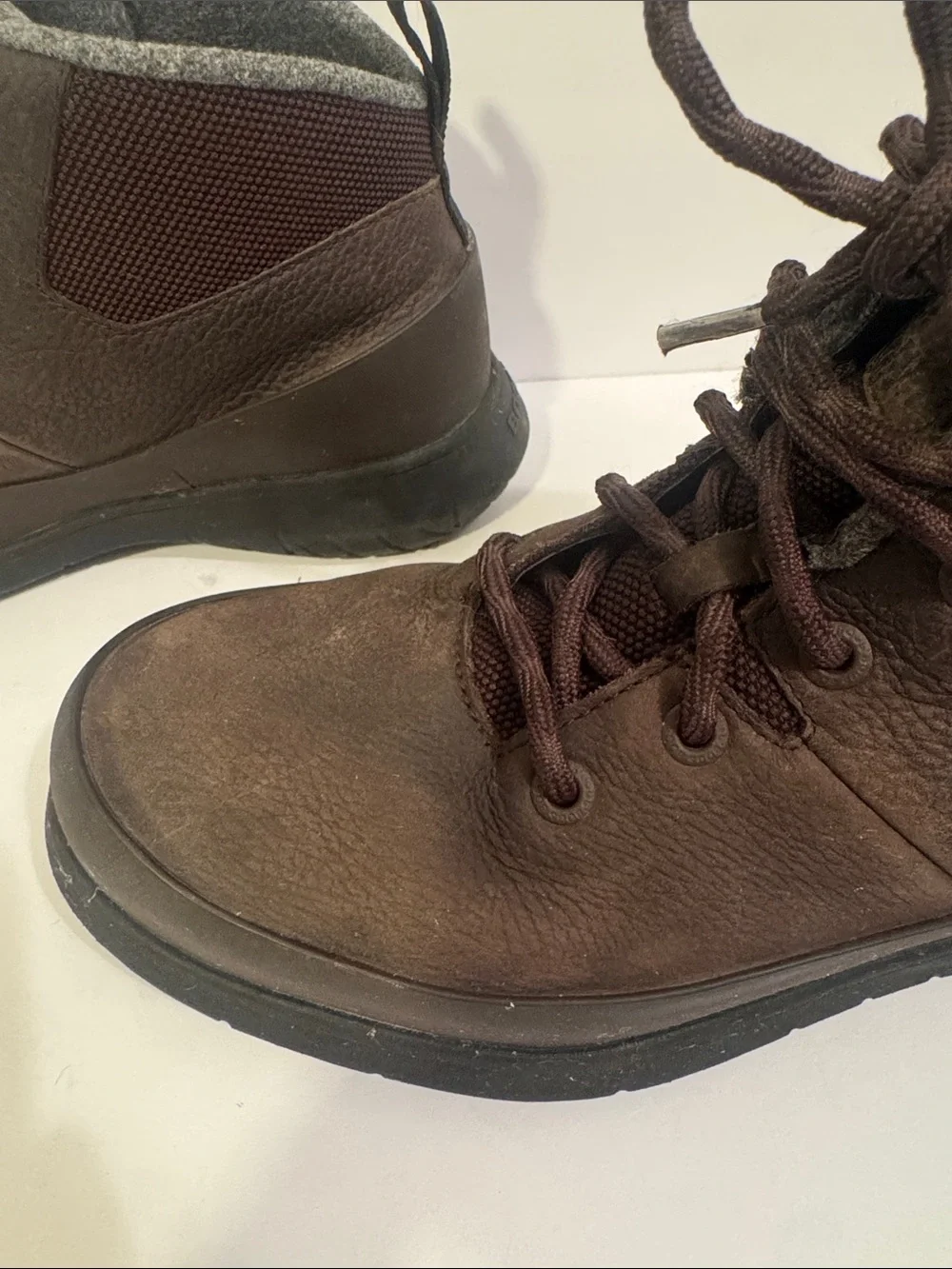 Men's BOGS Durafresh Brown Lace-Up Shoe/Boots sz 8